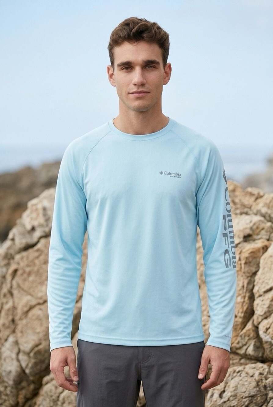Columbia PFG Terminal Tackle Long Sleeve Shirt in Light Blue
